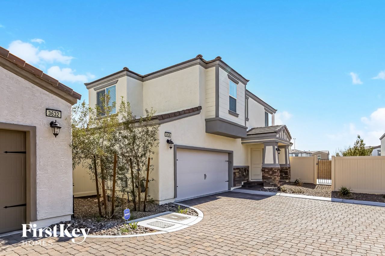 3628 Monkfish Ct - Photo 2 of 15