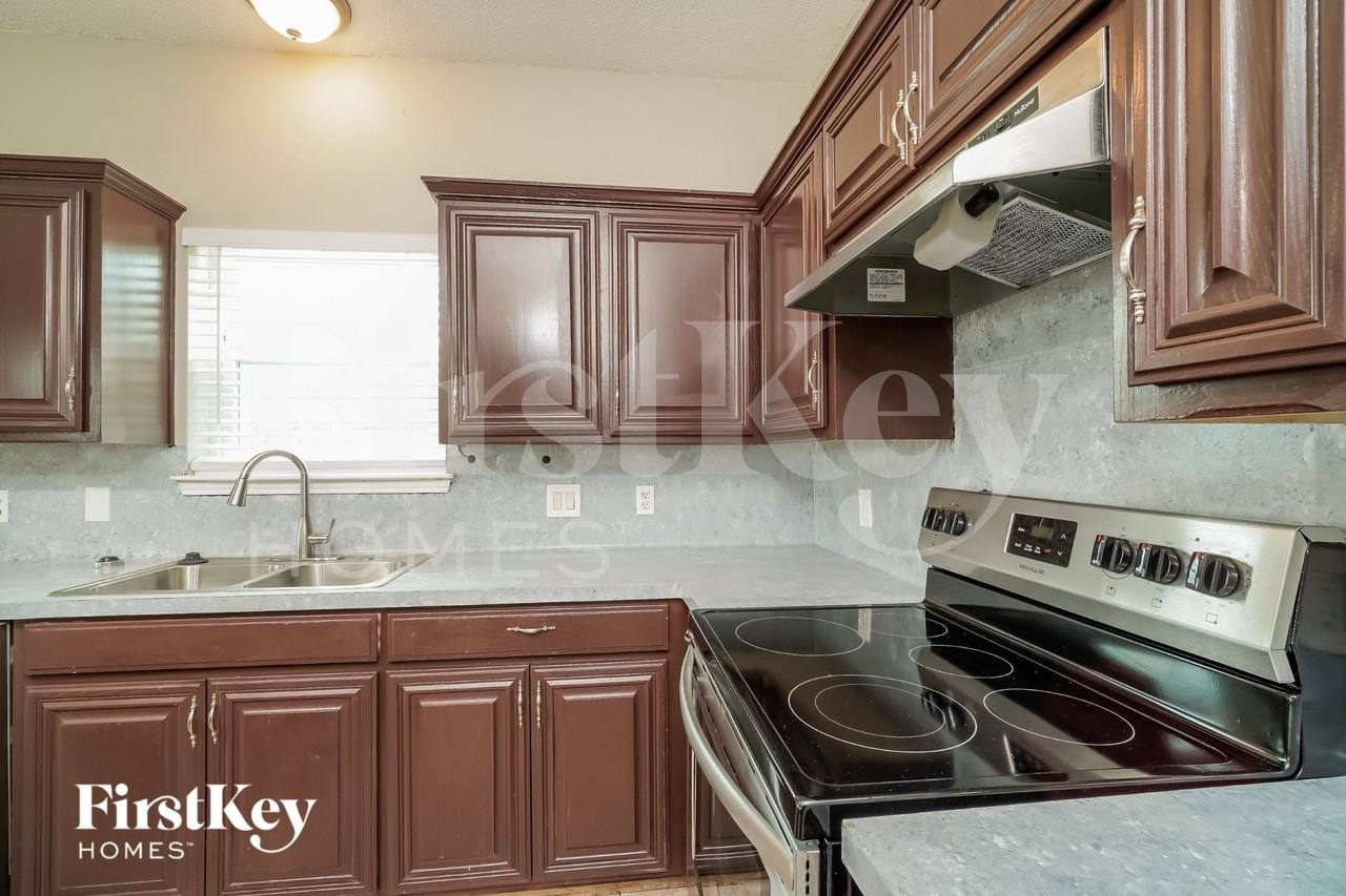 8024 Mourning Dove Dr - Photo 7 of 15