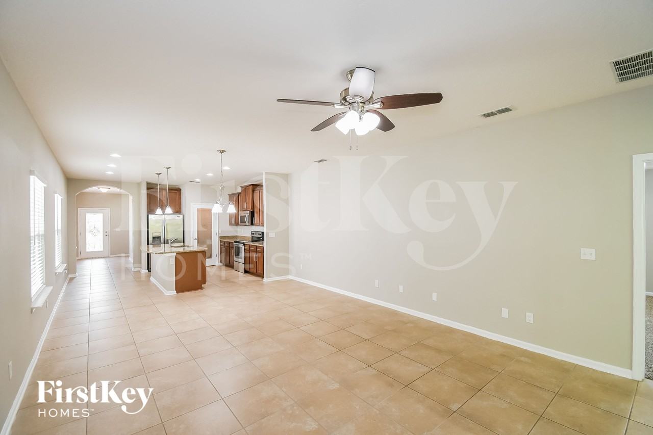 396 Forest Meadow Ln - Photo 3 of 15