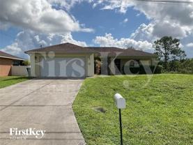 2725 Ne 20th Pl - Photo 1 of 1