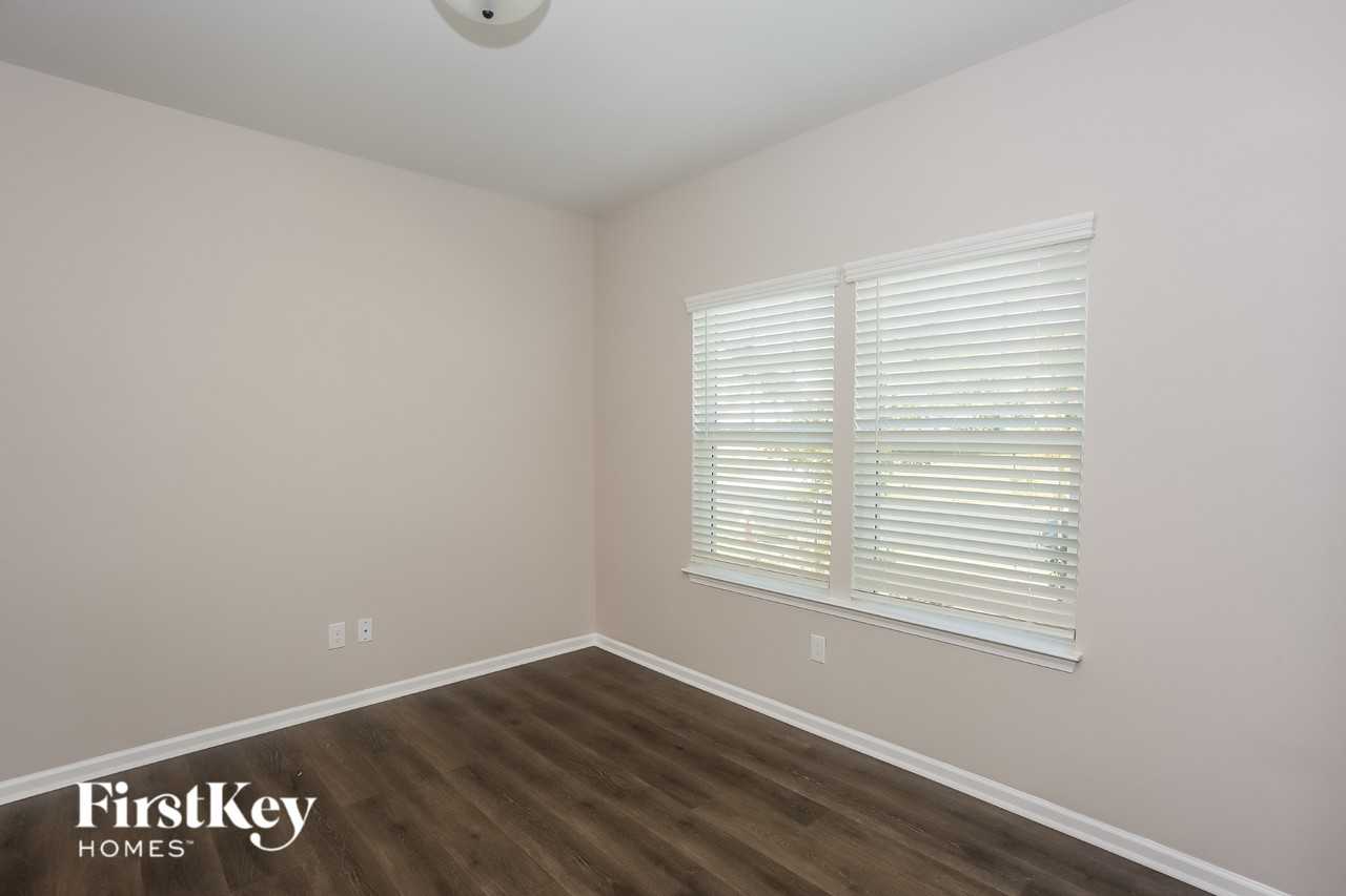 3007 Creeks Landing Dr - Photo 3 of 15