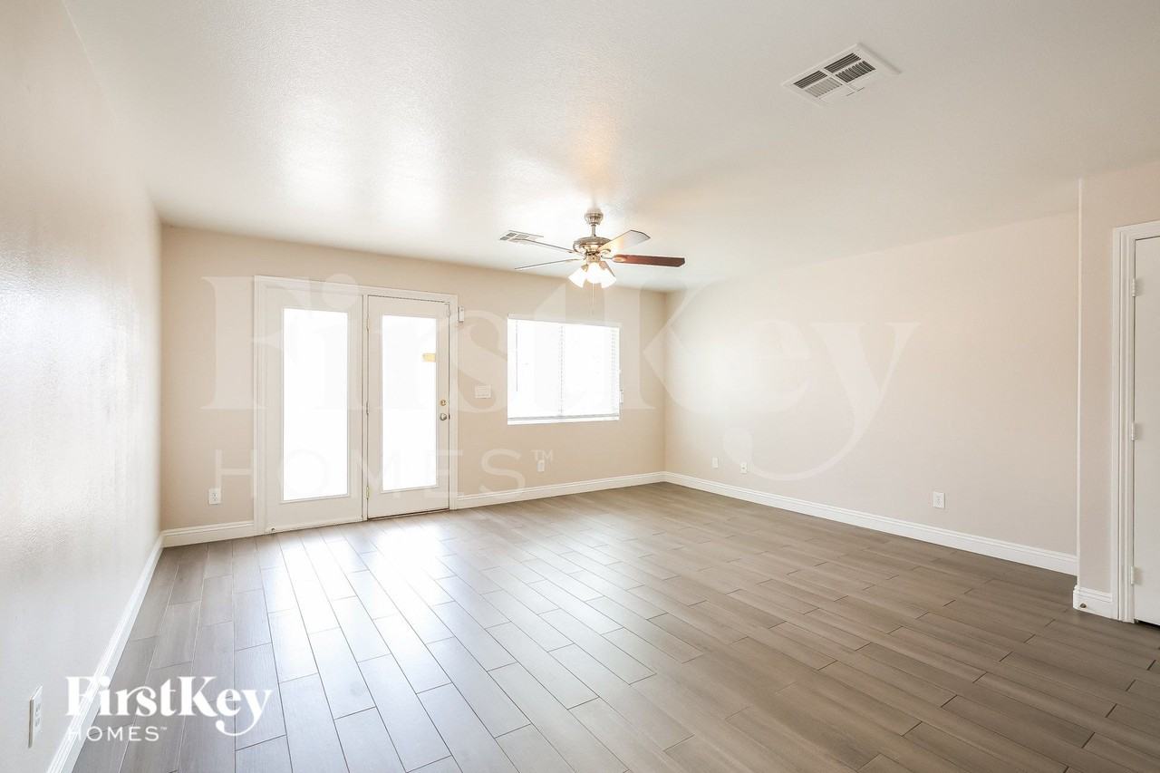 705 Picasso Picture Ct - Photo 3 of 16