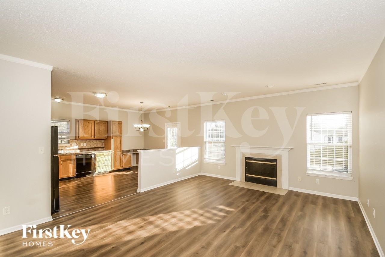 5746 Dollar Forge Dr - Photo 3 of 19