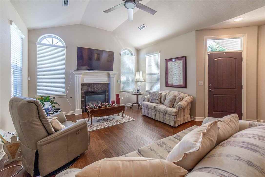 2500 Sw Antler Pl - Photo 5 of 31