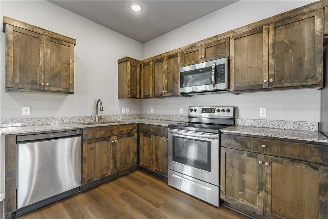 241 Williams Ct - Photo 5 of 21