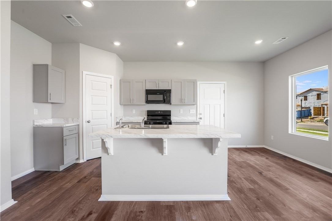 3400 Sw Adoration St - Photo 5 of 20