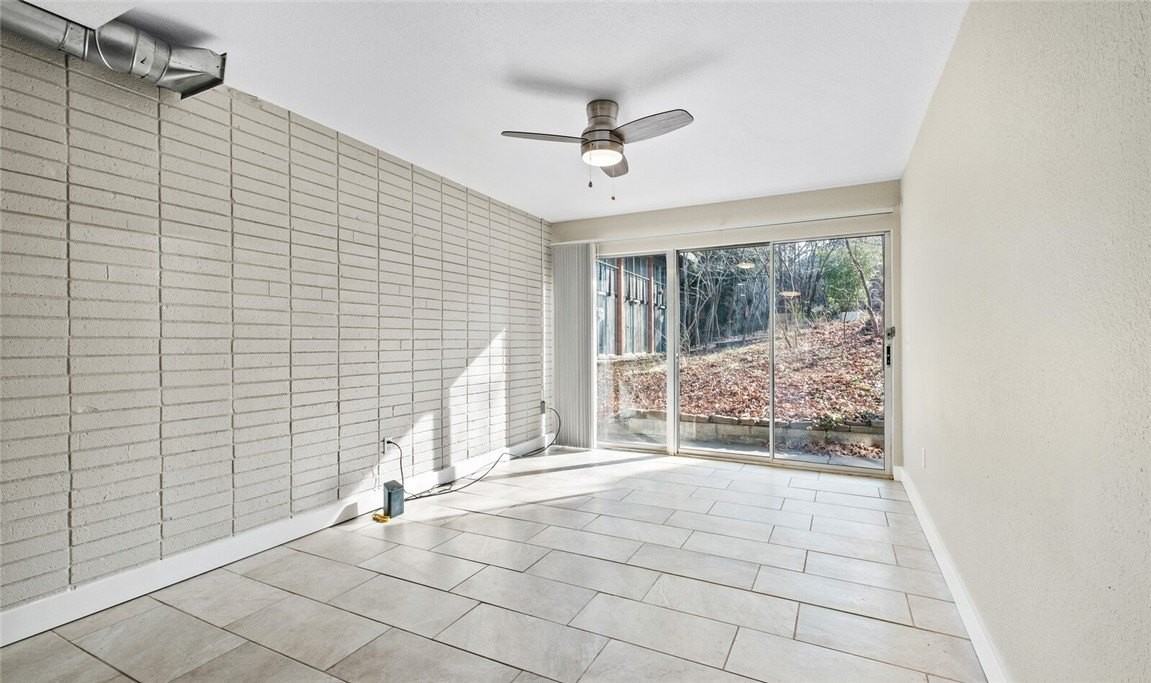 8 S Hill Ave - Photo 5 of 17