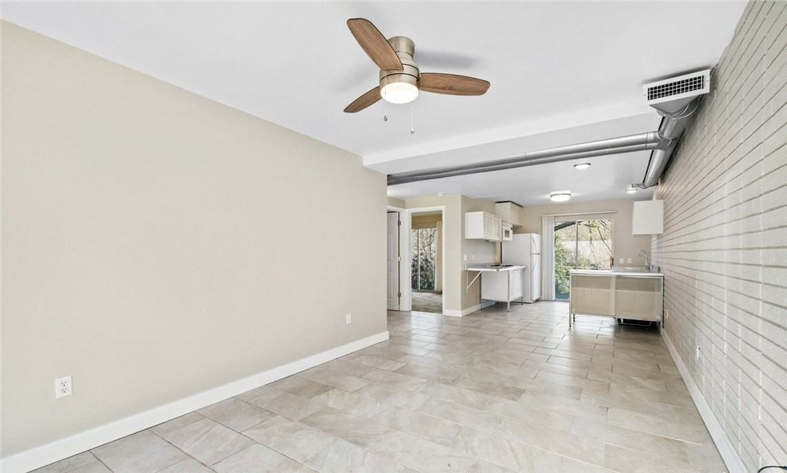 8 S Hill Ave - Photo 6 of 17