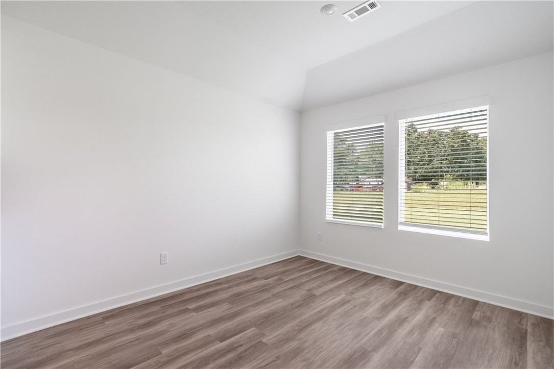 1412 Nw 5th Ave - Photo 5 of 18