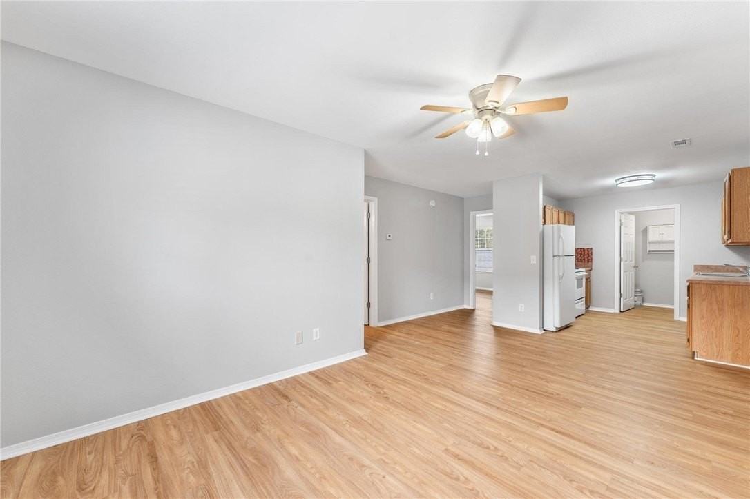 1437 W Sligo St #1 - Photo 4 of 17