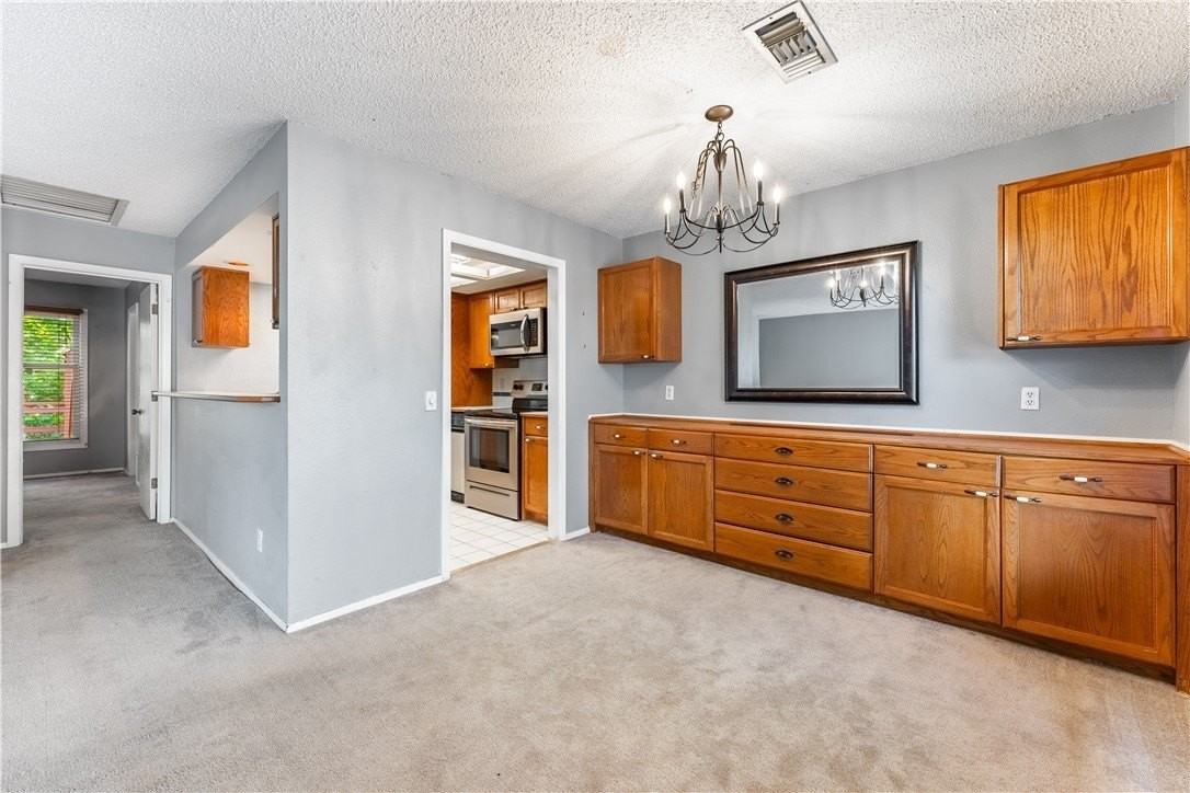 26 Dogwood Dr - Photo 3 of 32