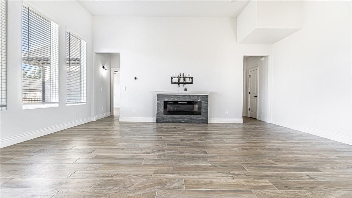 1100 Quailridge Way - Photo 6 of 26