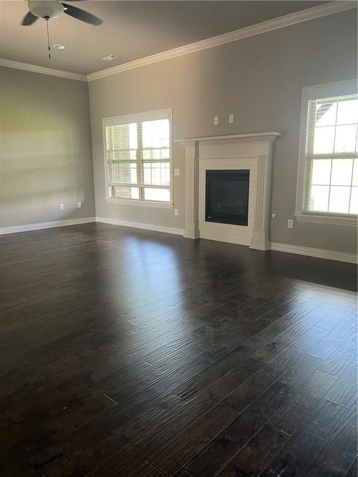 18061 Astor Dr - Photo 6 of 25