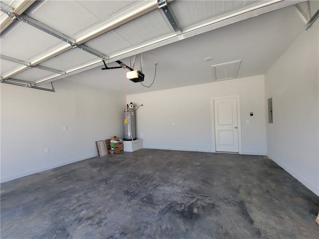 1041 Skyline Loop - Photo 4 of 21