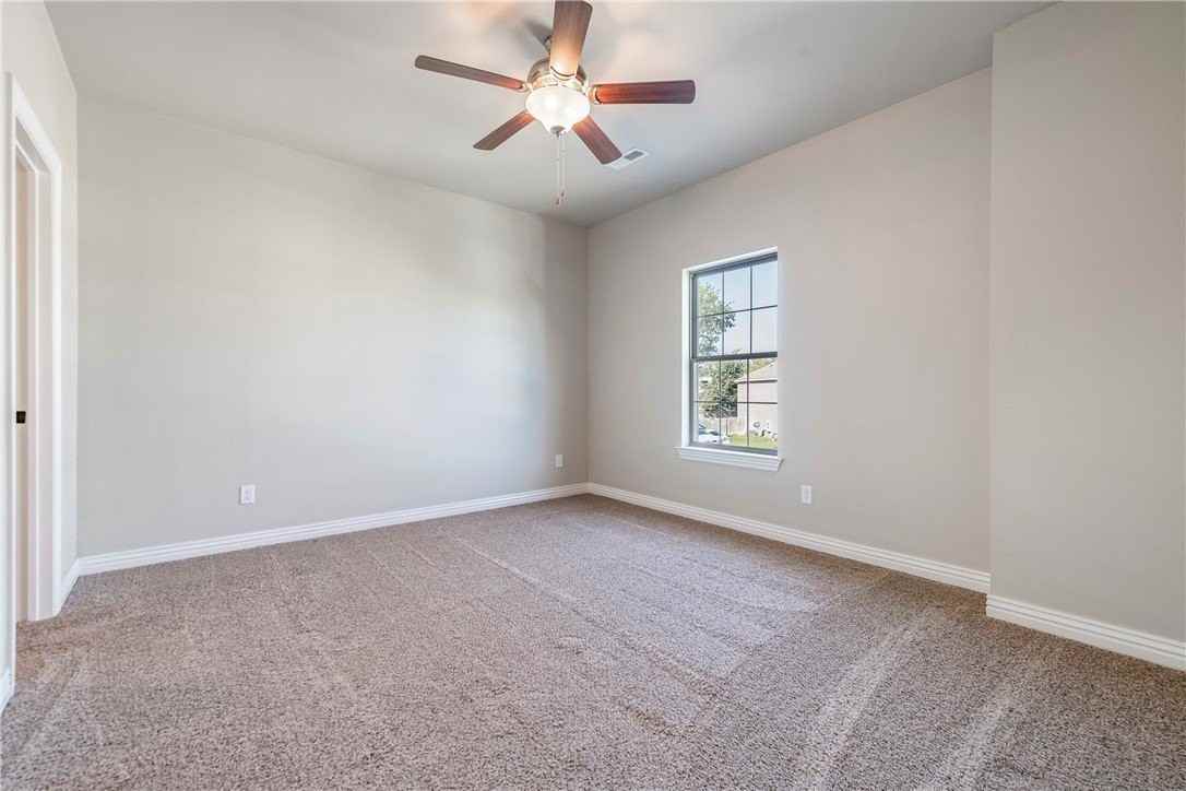 844 Baker St Nw - Photo 6 of 17