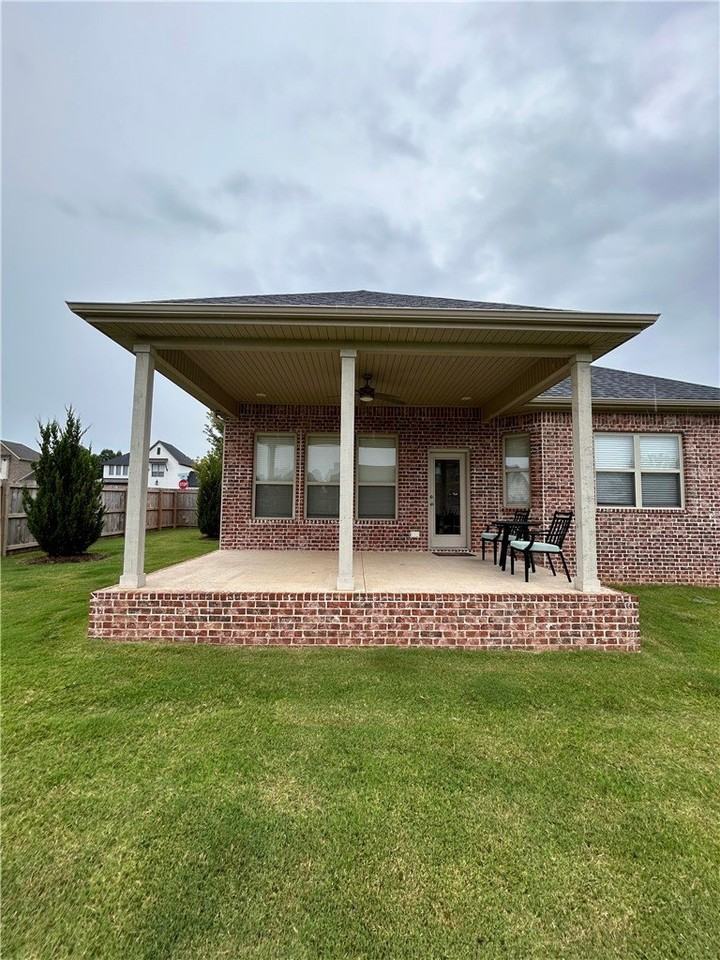 606 Mill Pond Way - Photo 2 of 30