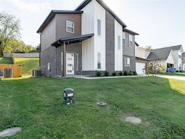 featured image of 1317 Bunker Dr