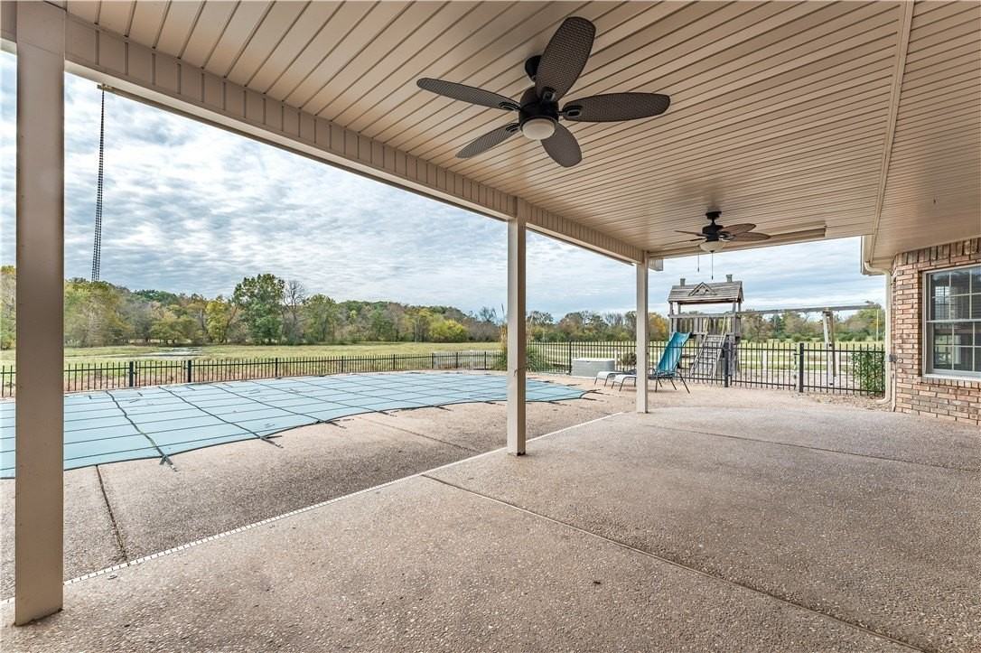 599 S Main St - Photo 2 of 29