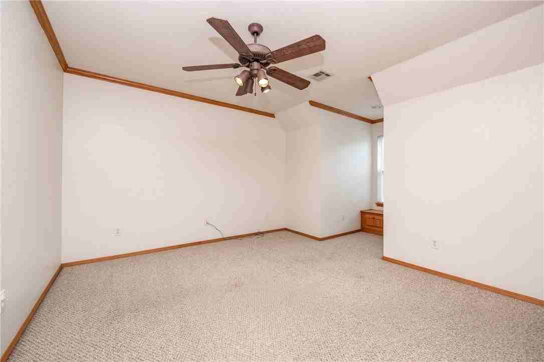 9763 E Plentywood Rd - Photo 7 of 17