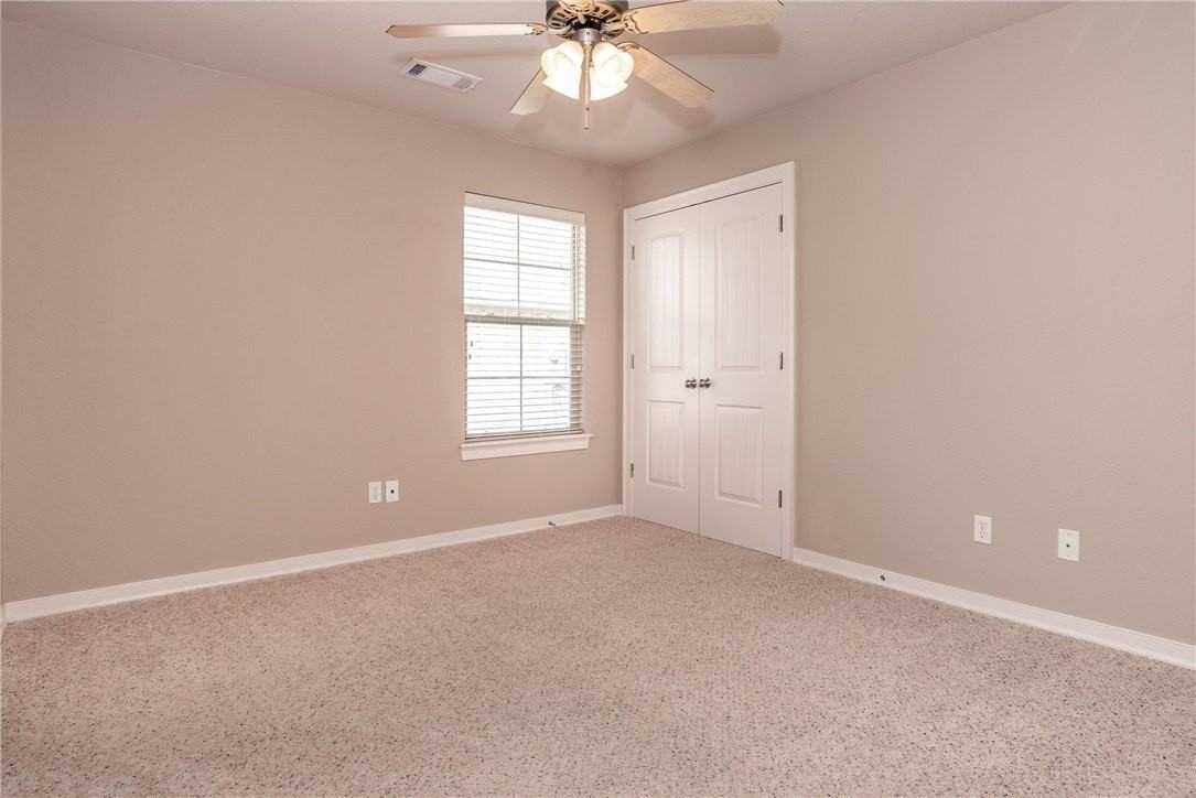 3106 Sw Hillstone Ave - Photo 7 of 14