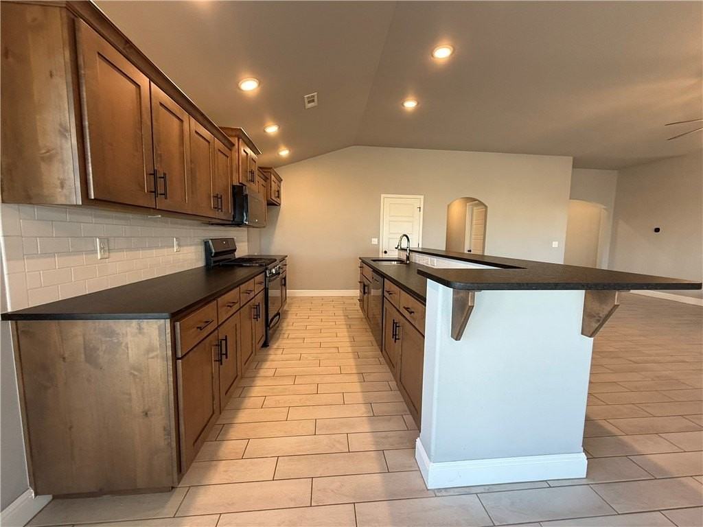 348 Fox Cir - Photo 6 of 18