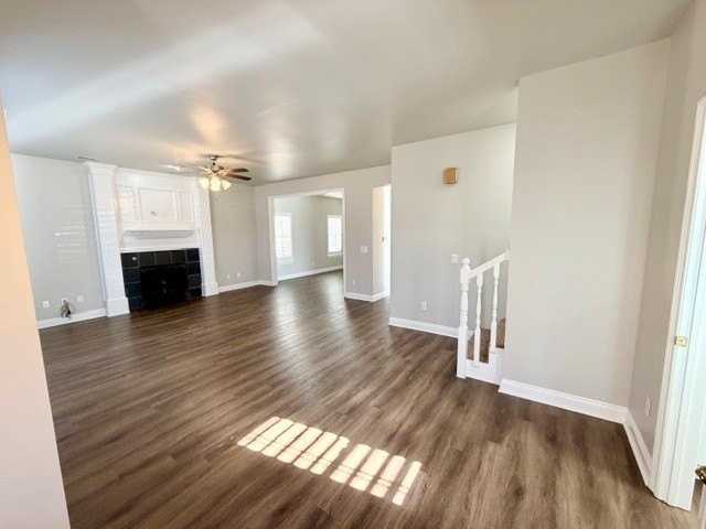 884 N Meadowlands Dr - Photo 3 of 21