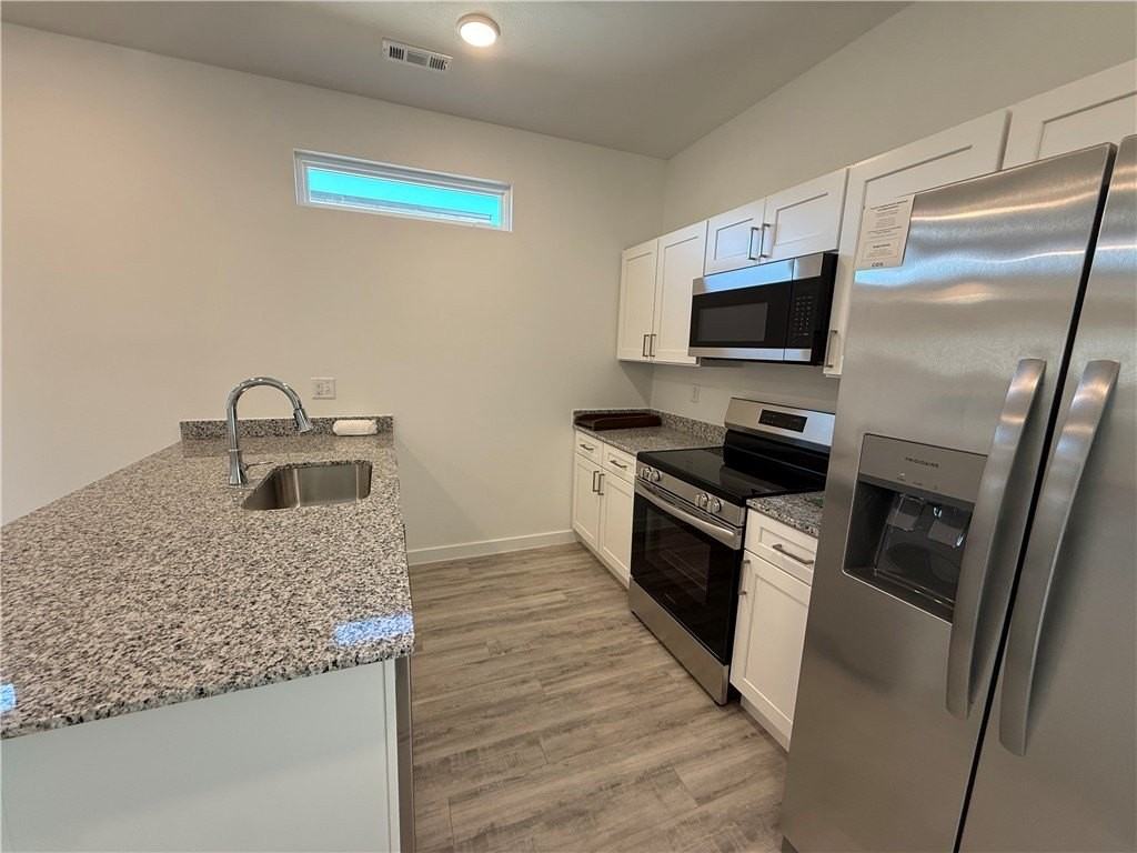 1051 States Ave - Photo 7 of 22