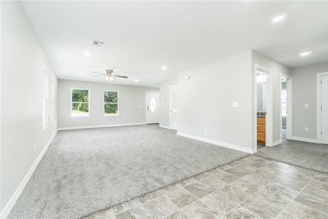 807 Jessie James Rd - Photo 6 of 14