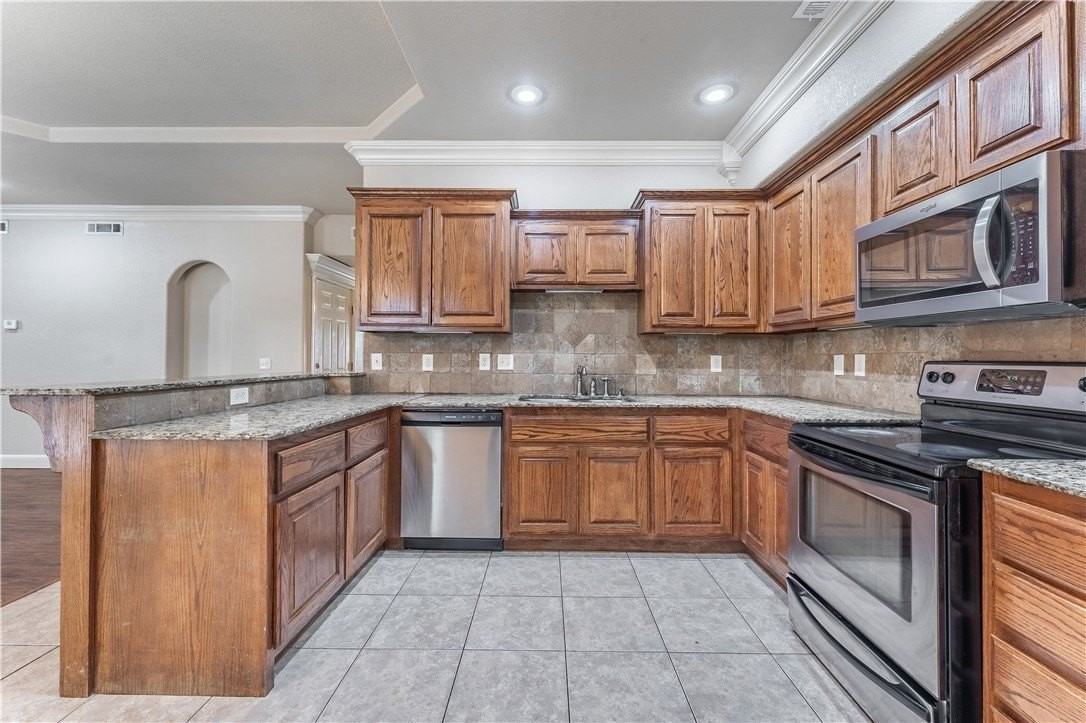 604 Nw 17th Ct - Photo 7 of 21