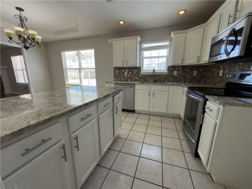 1741 Apple Butter St - Photo 7 of 21