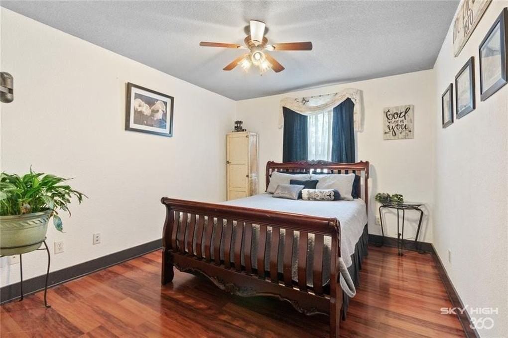 405 Sw 10th St - Photo 5 of 25