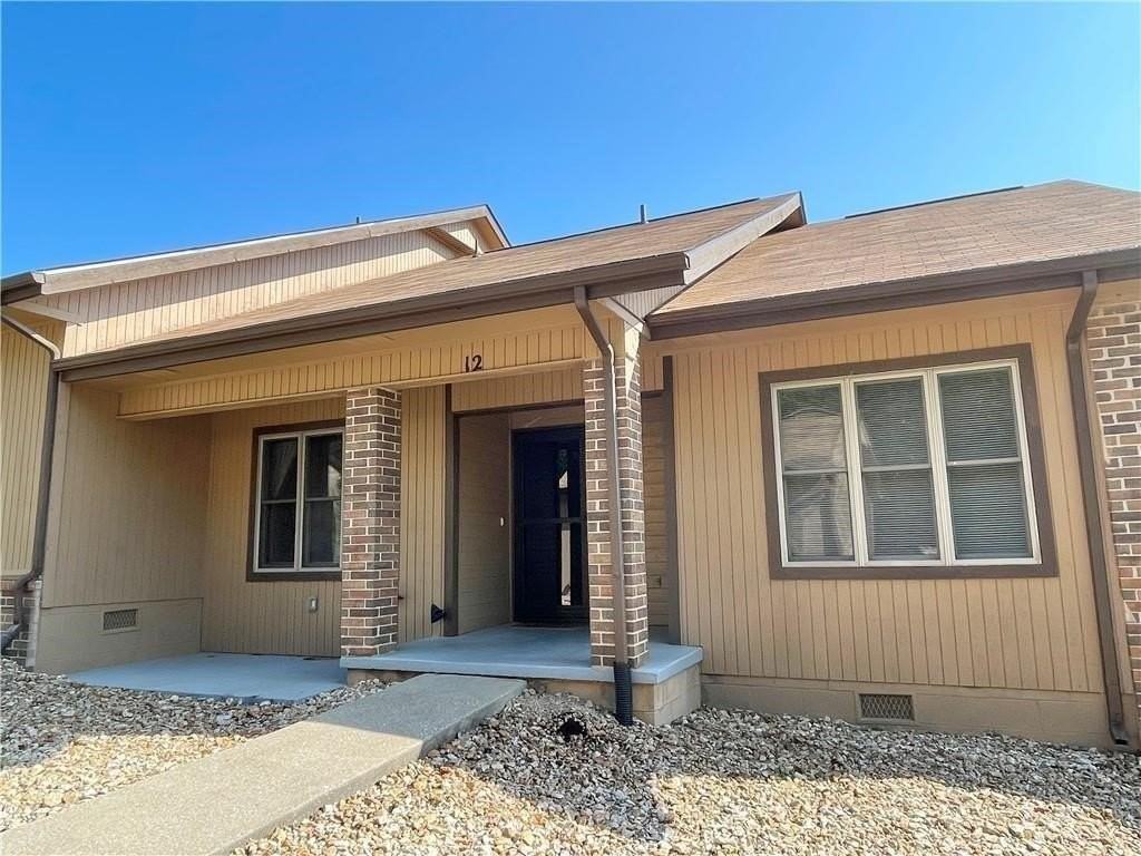 12 Walter Dr - Photo 2 of 27