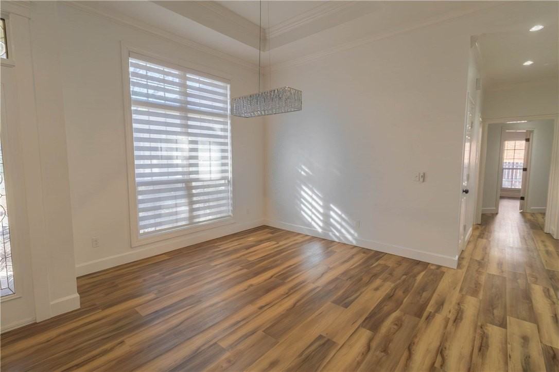 4518 Olive Tree Ave - Photo 5 of 28