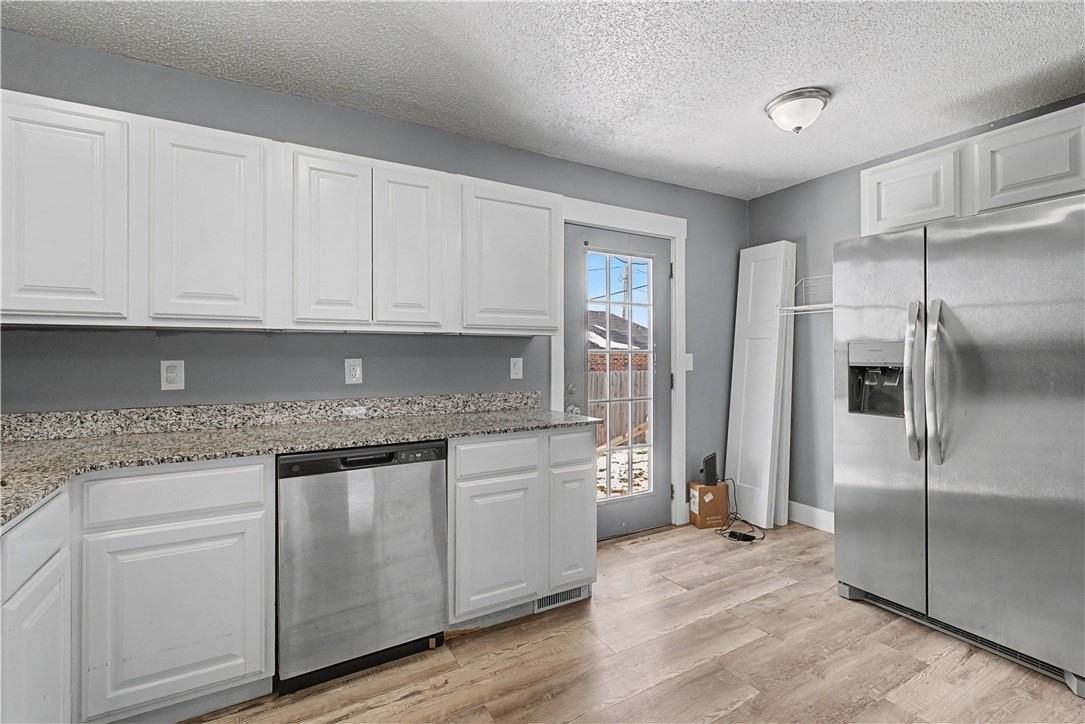348 N 14th St - Photo 6 of 16