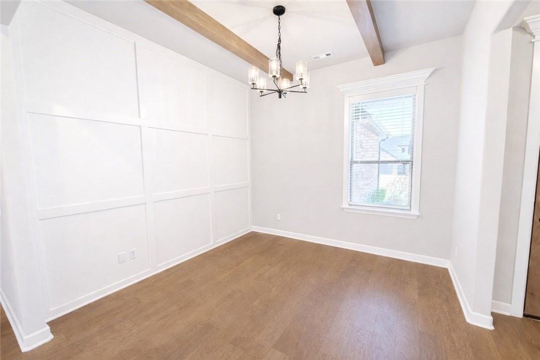 460 Casella St - Photo 3 of 7