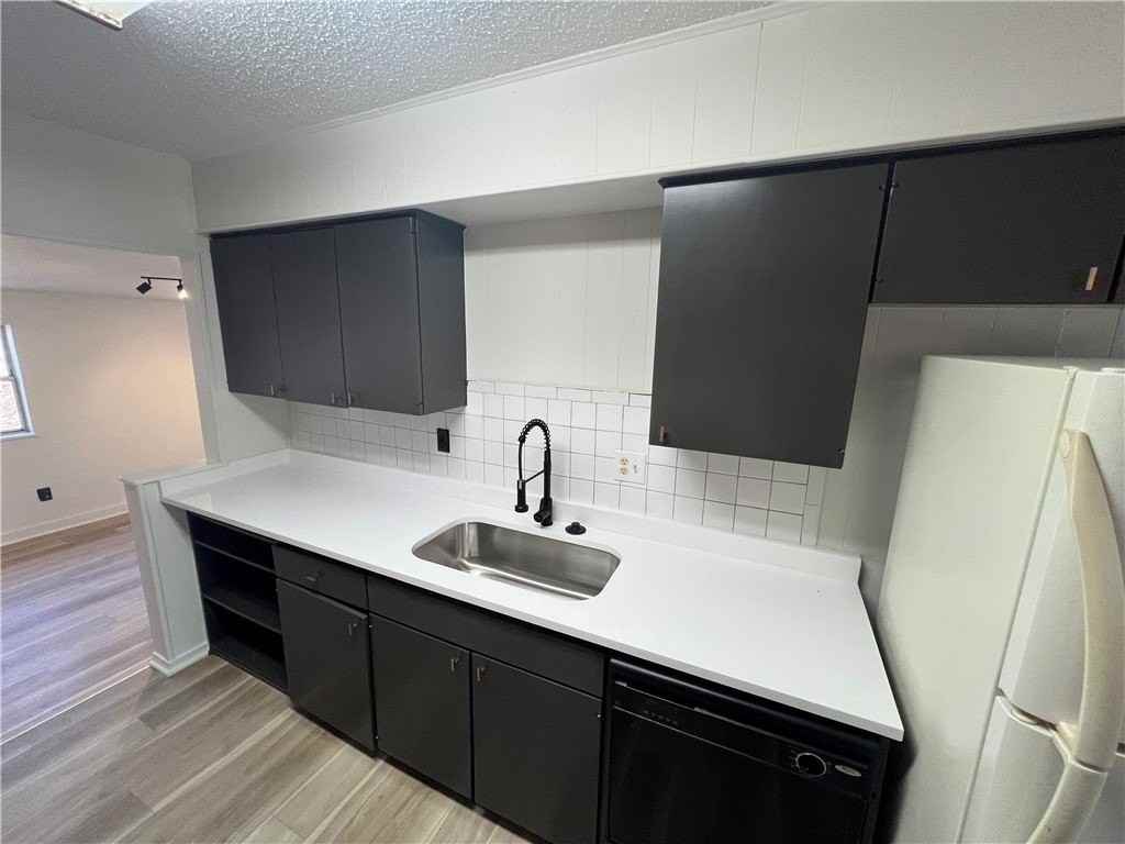 2 Lancaster Dr - Photo 2 of 9