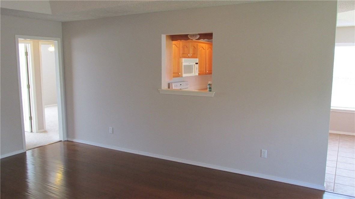 1902 Sw Spruce Rd - Photo 5 of 30