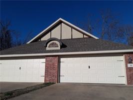 featured image of 34 S Woodsprings Dr