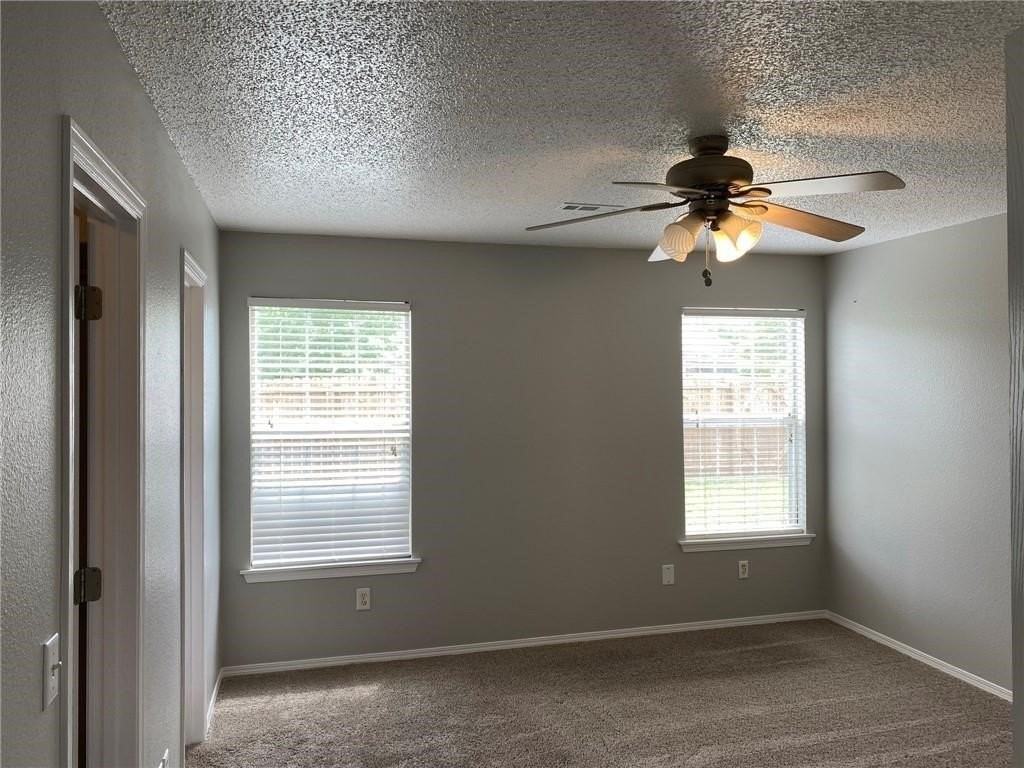 2911 Beech Ave - Photo 7 of 21