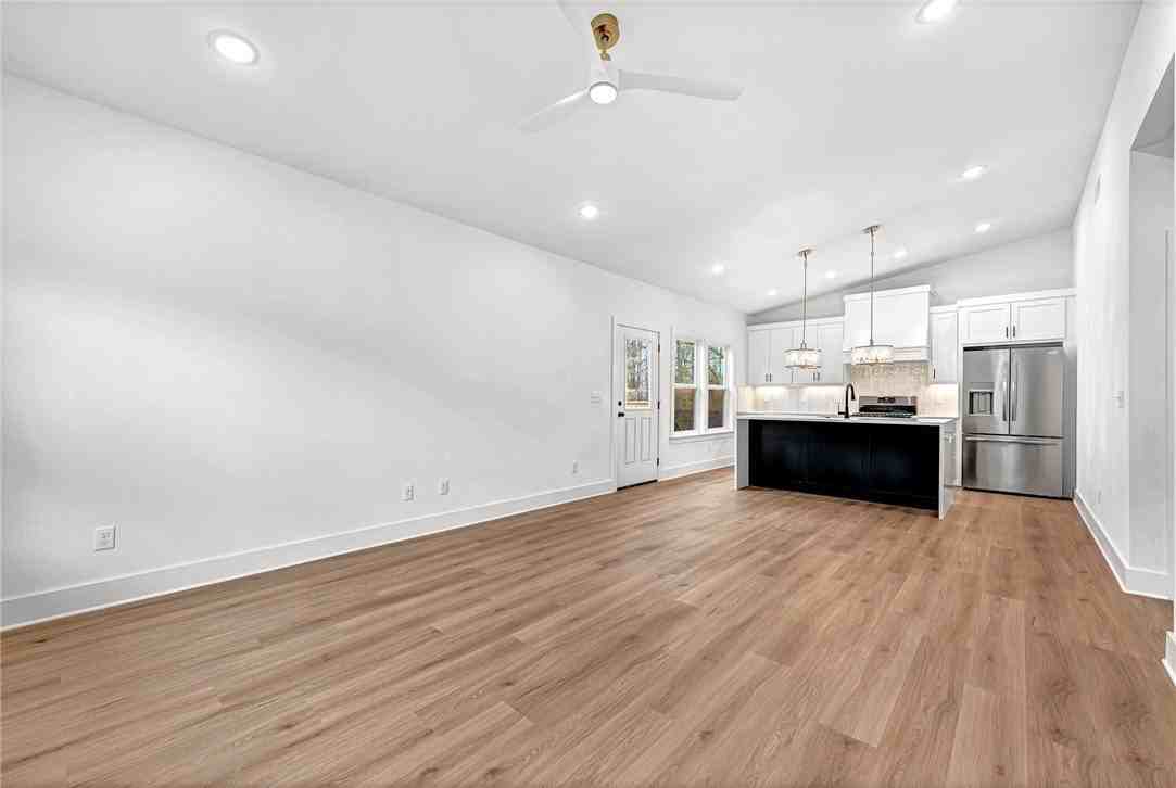 22 Wigtown Ln - Photo 3 of 28