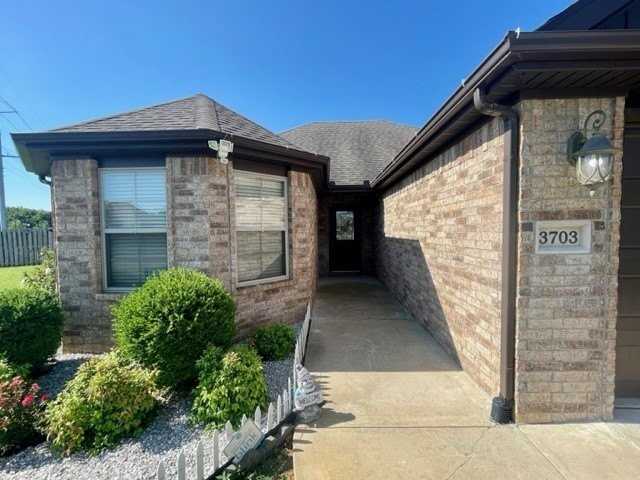 3703 Sw Town Vu Rd - Photo 3 of 26