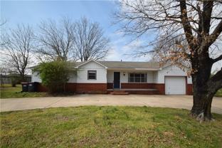 2544 Butterfield Coach Rd - Photo 1 of 1