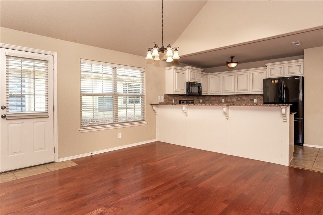 3908 Sw Ridgepointe Ave - Photo 4 of 15