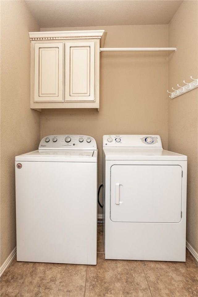 3908 Sw Ridgepointe Ave - Photo 7 of 15