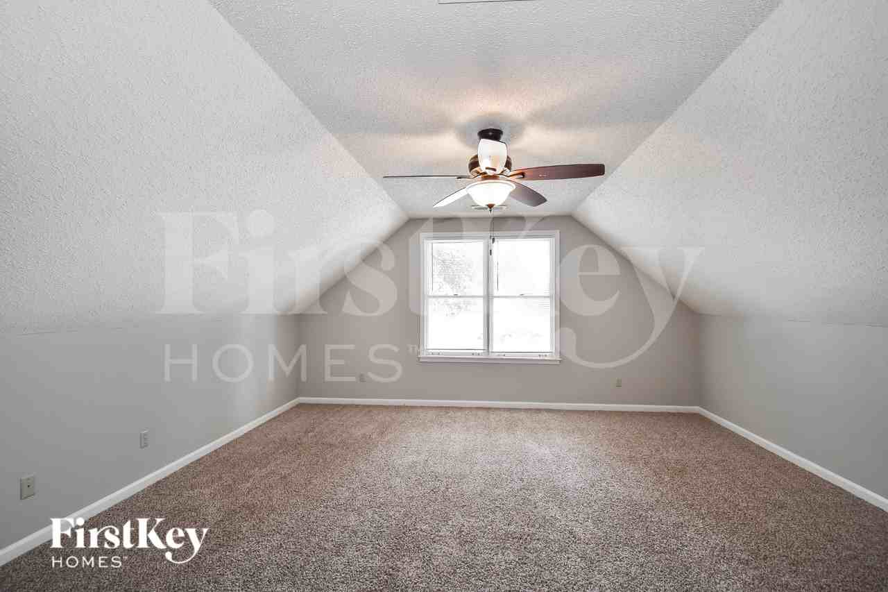 1465 Fox Trace Dr - Photo 7 of 16