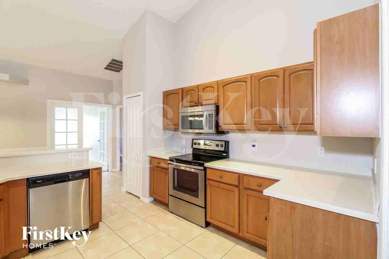 1406 Glenan Rd - Photo 6 of 15