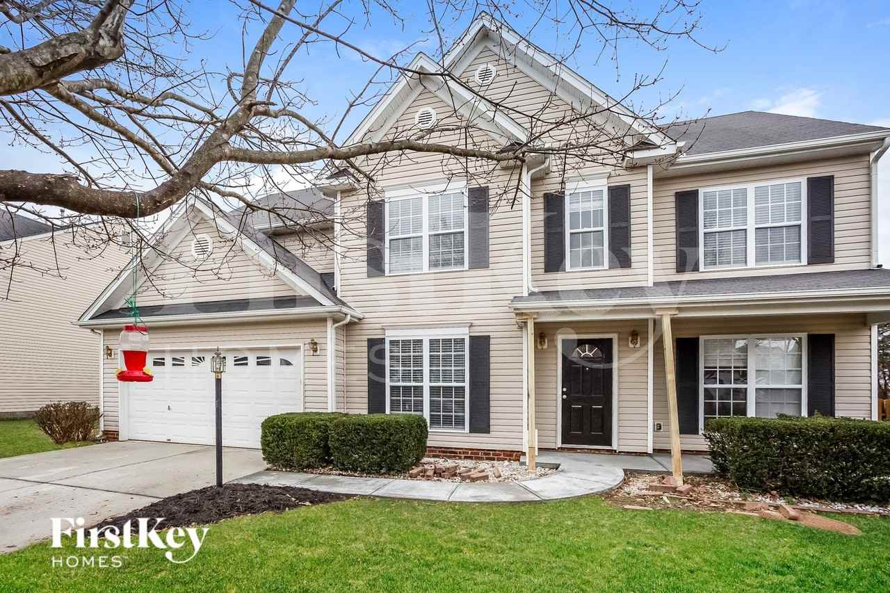 130 Rusty Nail Dr - Photo 2 of 15