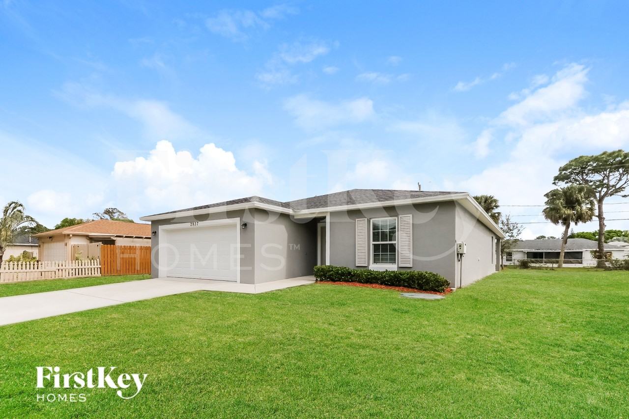 2937 Sw Moody Ter - Photo 3 of 16