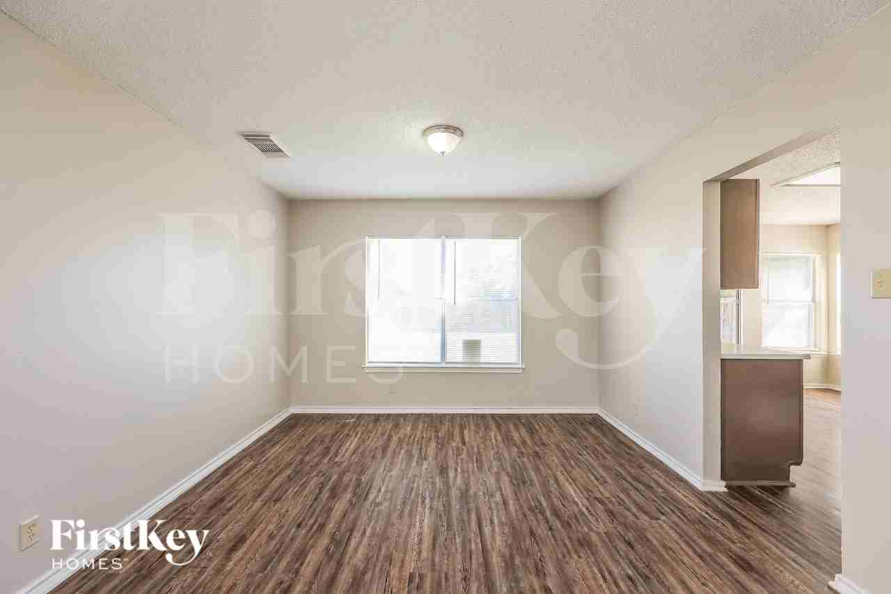 7915 Cherry Glade - Photo 5 of 15