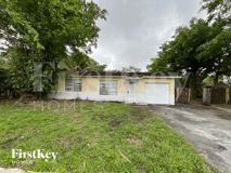 7820 Sw 9th St - Photo 1 of 1